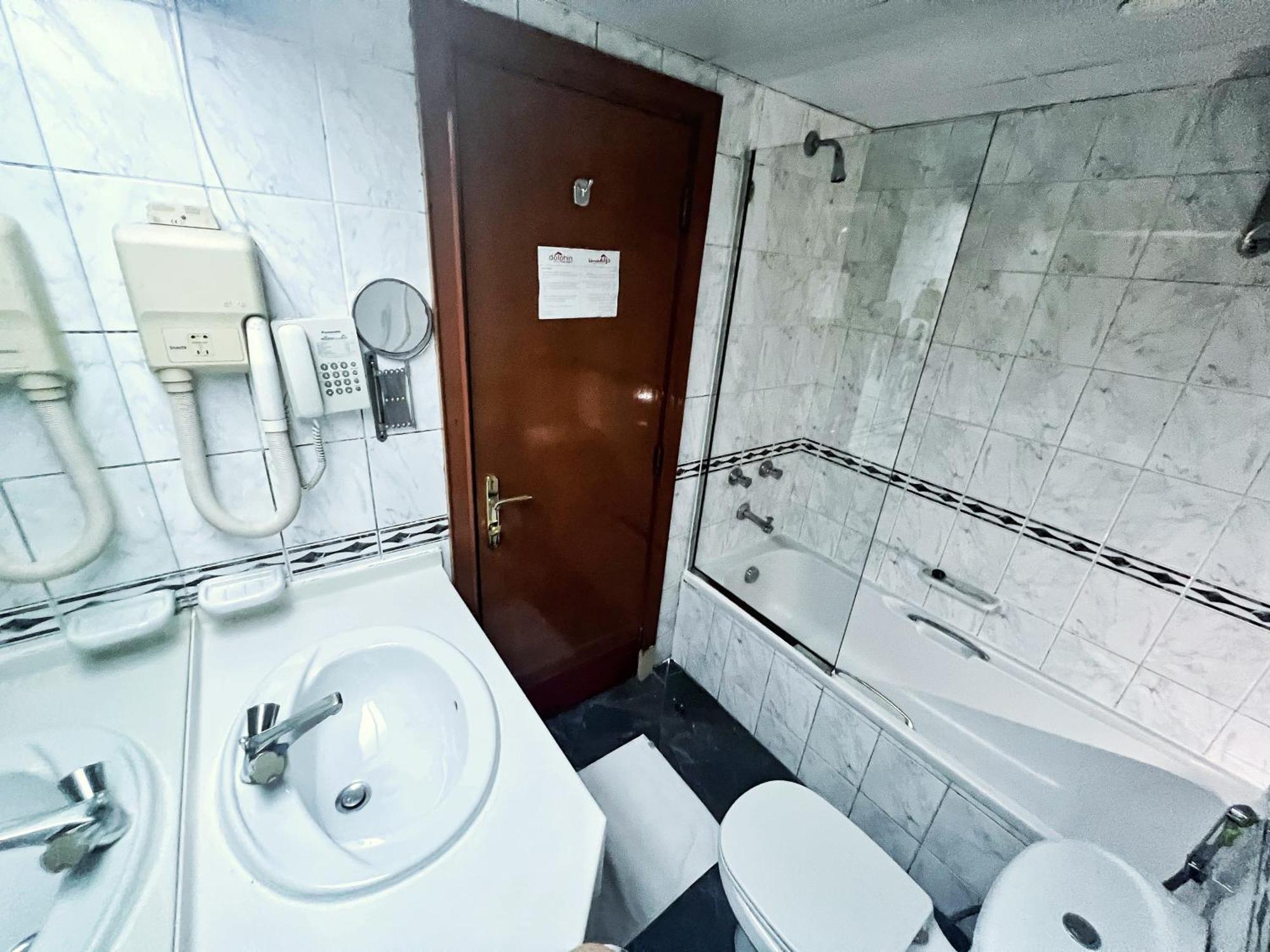 Dolphin Hotel Apartments Dubaj Kültér fotó