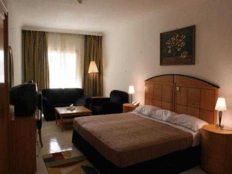 Dolphin Hotel Apartments Dubaj Kültér fotó