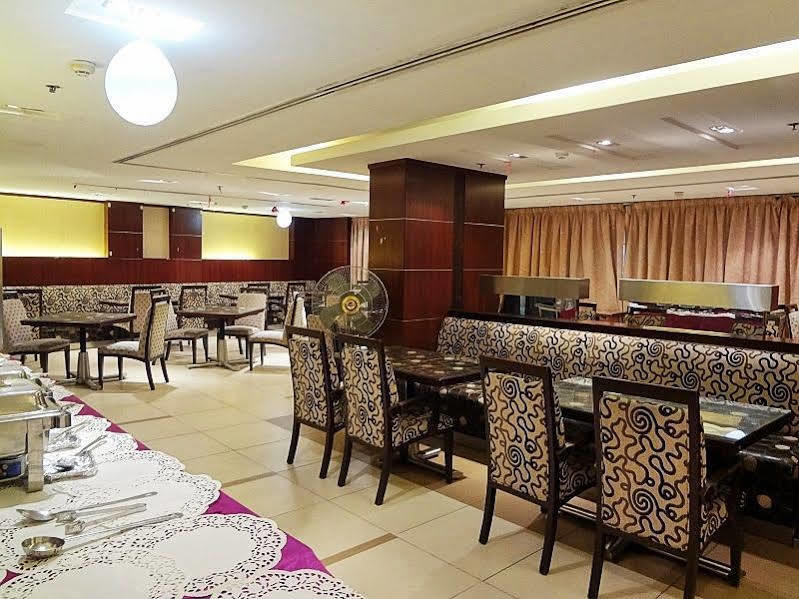 Dolphin Hotel Apartments Dubaj Kültér fotó